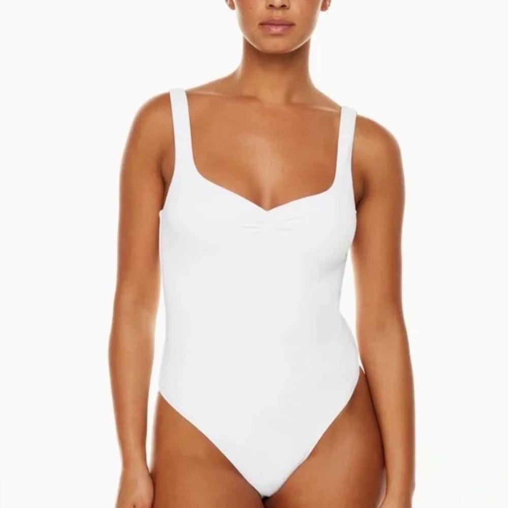 Aritzia Babaton Classic Contour White Sweetheart Bodysuit with Ruching